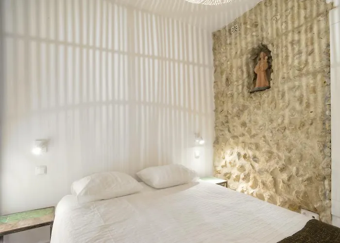 Bmyguest - Castelo Charming Flat